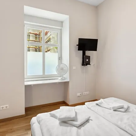 Arbio I Design Near Deutsche Oper